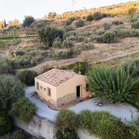 Bioagriturismo Antica Sena Milici エクステリア 写真