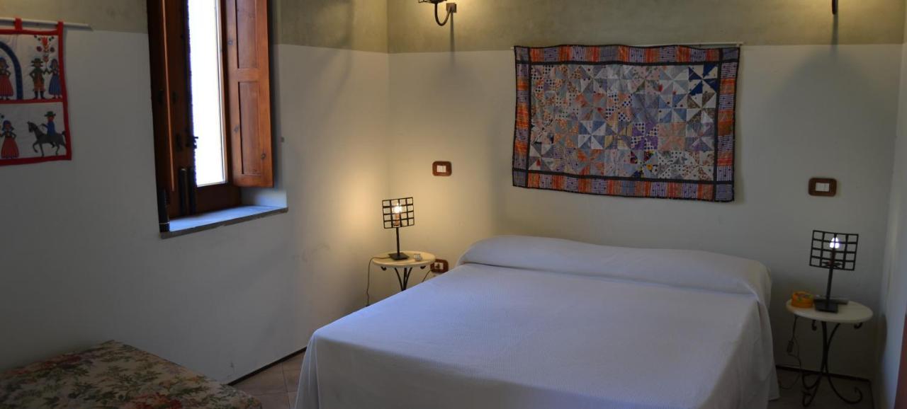 Bioagriturismo Antica Sena Milici エクステリア 写真