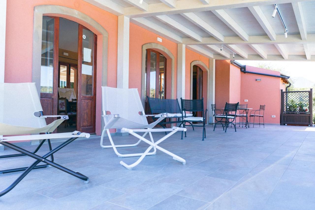 Bioagriturismo Antica Sena Milici エクステリア 写真