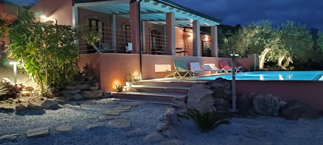 Bioagriturismo Antica Sena Milici エクステリア 写真