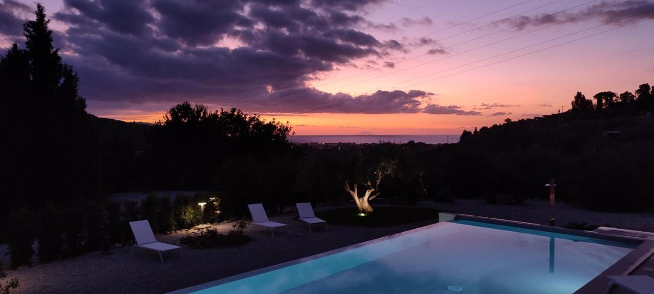Bioagriturismo Antica Sena Milici エクステリア 写真