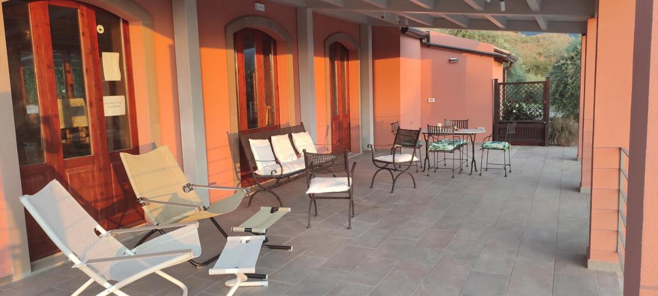 Bioagriturismo Antica Sena Milici エクステリア 写真