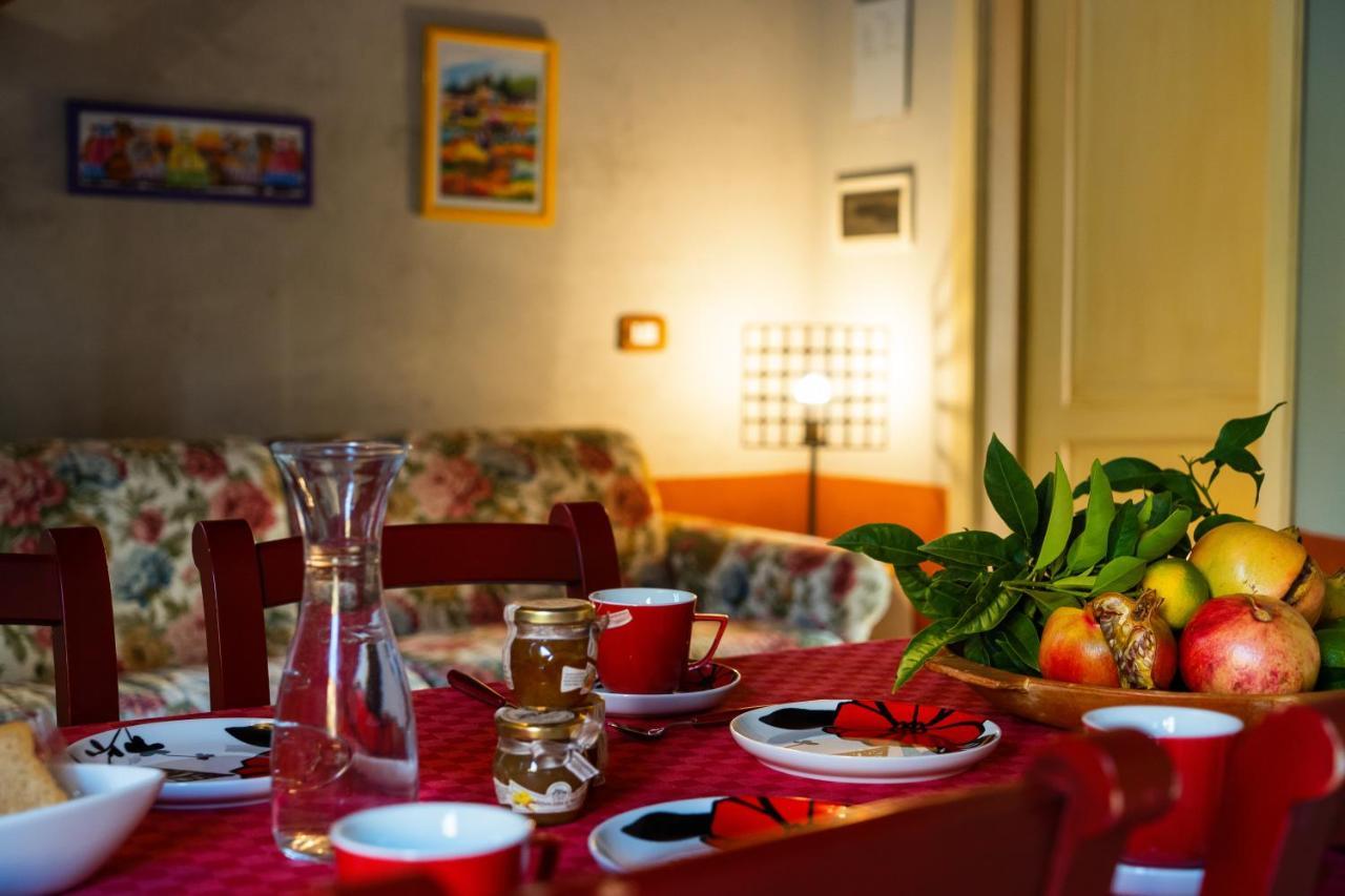 Bioagriturismo Antica Sena Milici エクステリア 写真