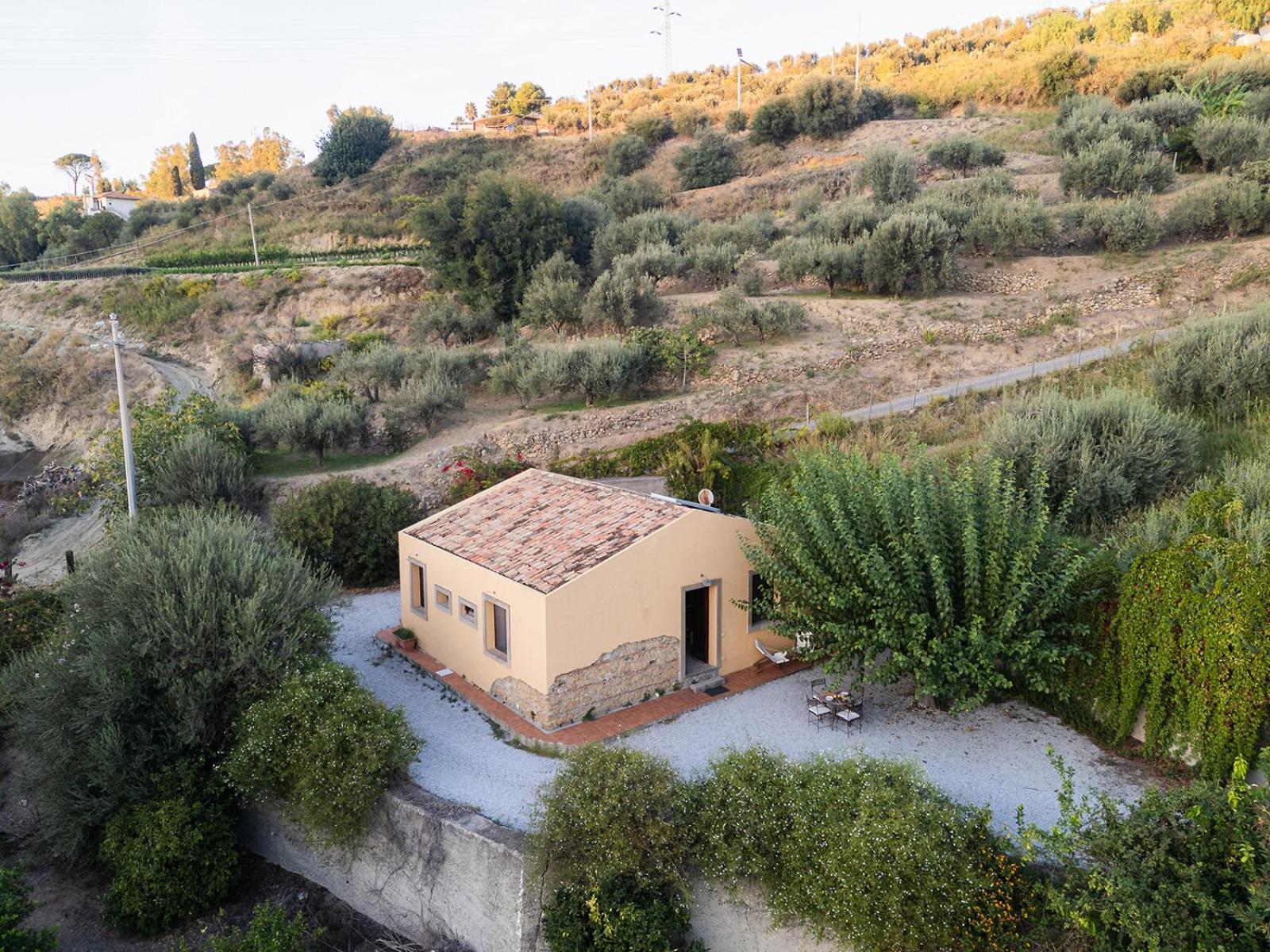 Bioagriturismo Antica Sena Milici エクステリア 写真