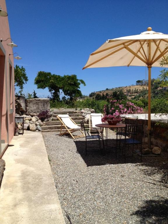 Bioagriturismo Antica Sena Milici エクステリア 写真